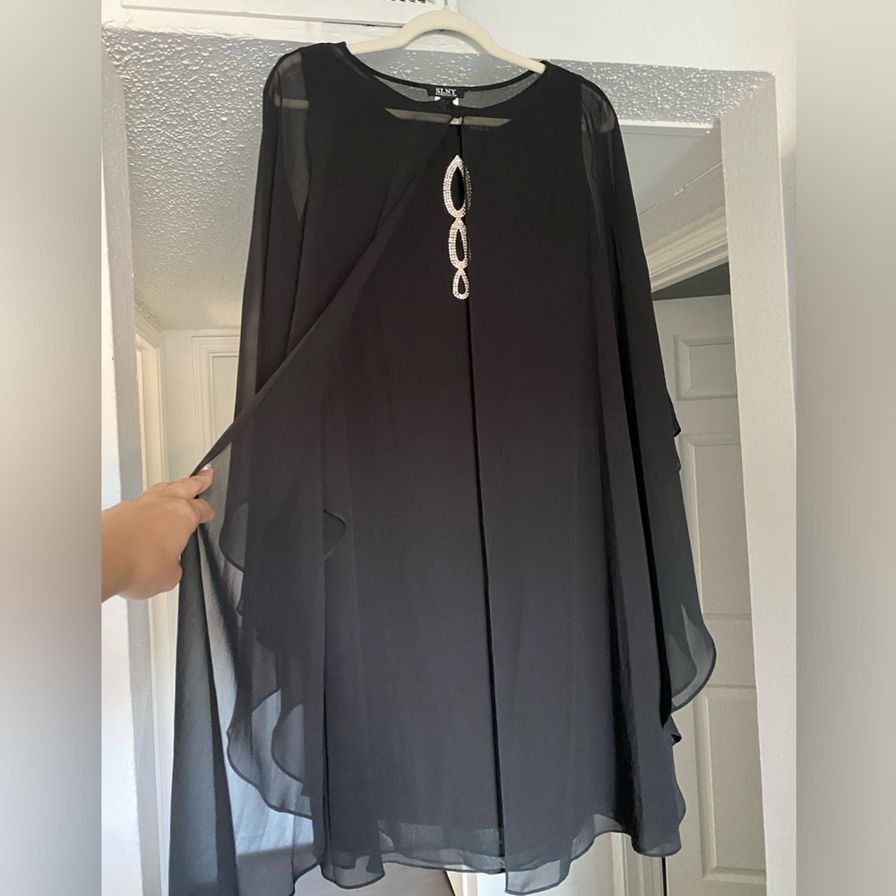 Elegant Black Chiffon Cape Dress - Picture 3 of 7
